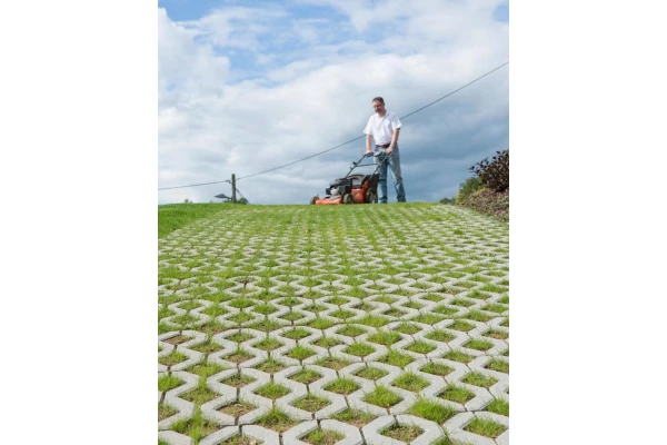 Pavé Grilles Gazon gris béton lisse 60,8x40,8cm ép.12cm