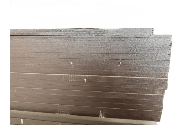 SABP - Panneau de coffrage ép.18mm, 250x125cm filmé Peuplier Asiatique