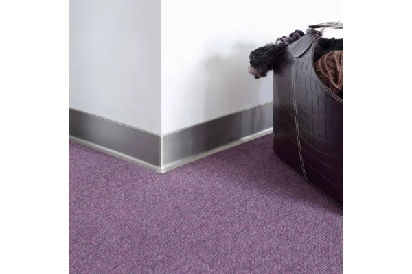 Dural -  Plinthe monobloc en aluminium anodisé argent - H. 60mm L. 2,5m