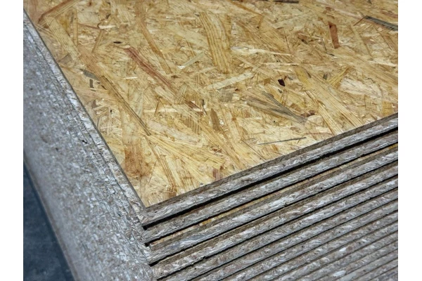 Panneau OSB 3 (hydrofugé) 18mm 2500 x 675mm RL