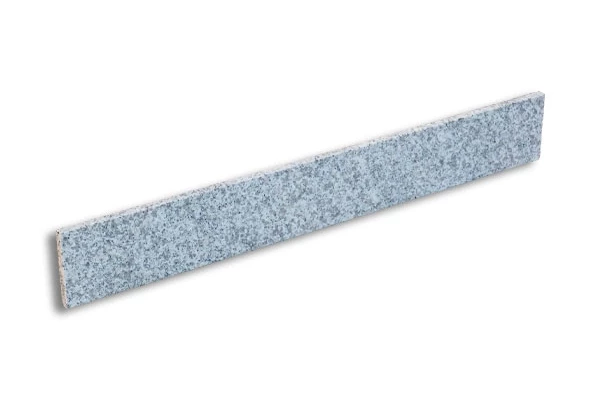Cubik - Contre marche granit gris clair gros grain 150x15x2 dessus flammé, 2 bouts adoucis